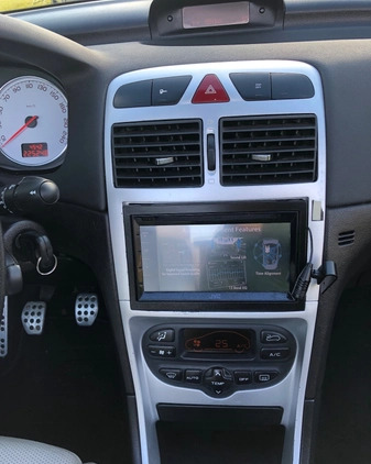 Peugeot 307 CC cena 8900 przebieg: 225250, rok produkcji 2004 z Leśnica małe 172
